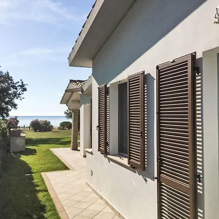 Giglio Marino Fronte Mare By Interhome *